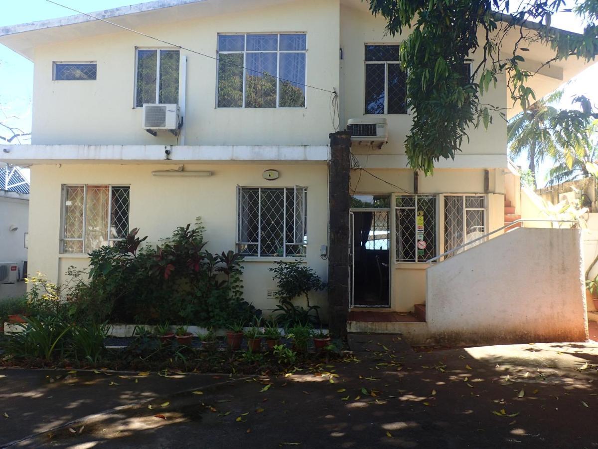 Le Cactus Guesthouse Terre Rouge  Luaran gambar
